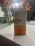 Krem z filtrem spf 50 marki La Roche Posay dla cery suchej