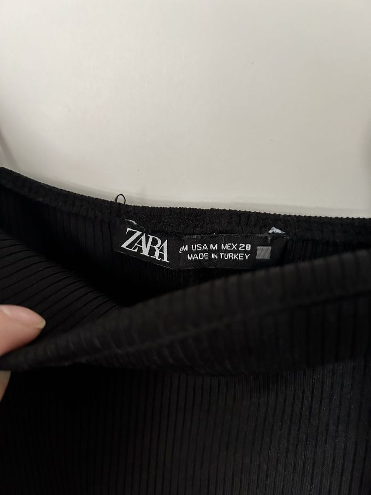 Prążkowane Body ZARA