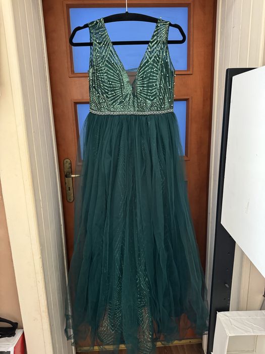 Sukienka tiulowa butelkowa zieleń długa wieczorowa z perełkami