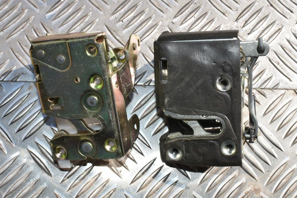 Zamek Drzwi Przód Lewy Land Rover Defender