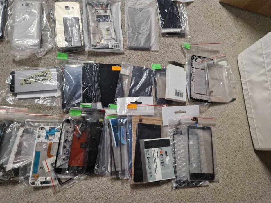 Wyświetlacze dotyki wyprzedaż magazynu–  sprawne, do serwisu