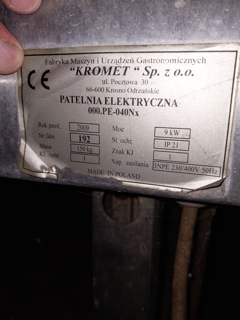 Patelnia elektryczna wolnostojąca
