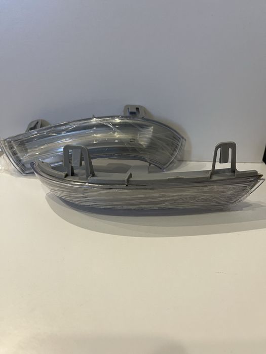 Поворотник в зеркало vw golf 5,6 Passat b5,b6,jetta,Superb 1