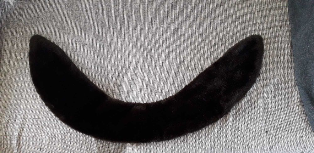 Gola de pelo, castanha, arredondada (2)