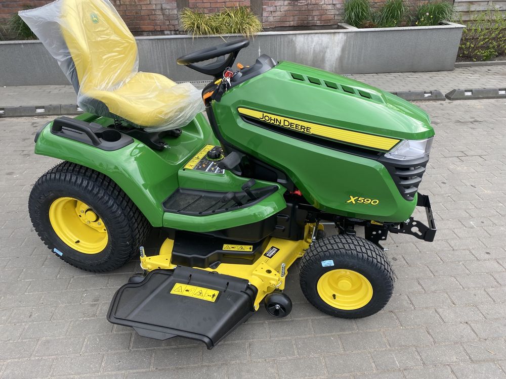 traktor ogrodowy JOHN DEERE X590 z agr. 122cm (48“) - DOSTAWA PREMIUM