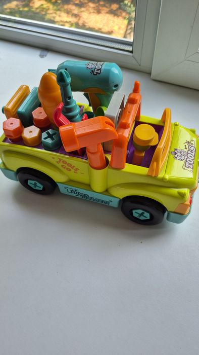 Машинка-конструктор