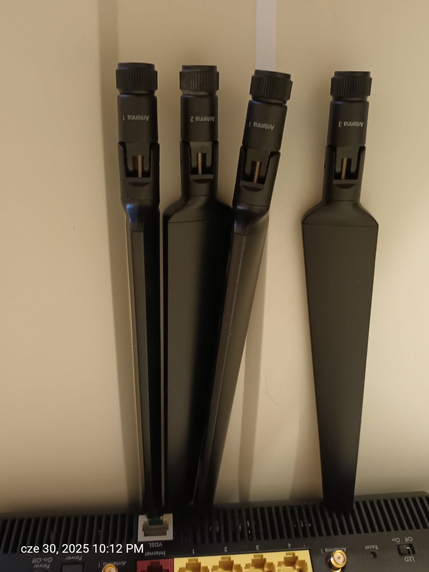 NETGEAR X4S AC2600 D7800 router wifi vdsl adsl