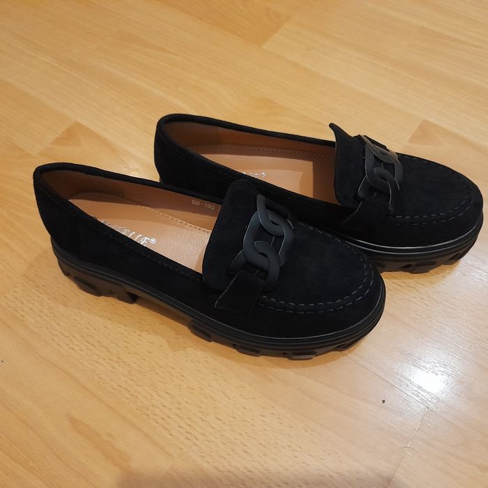 Czarne mokasyny r.39
