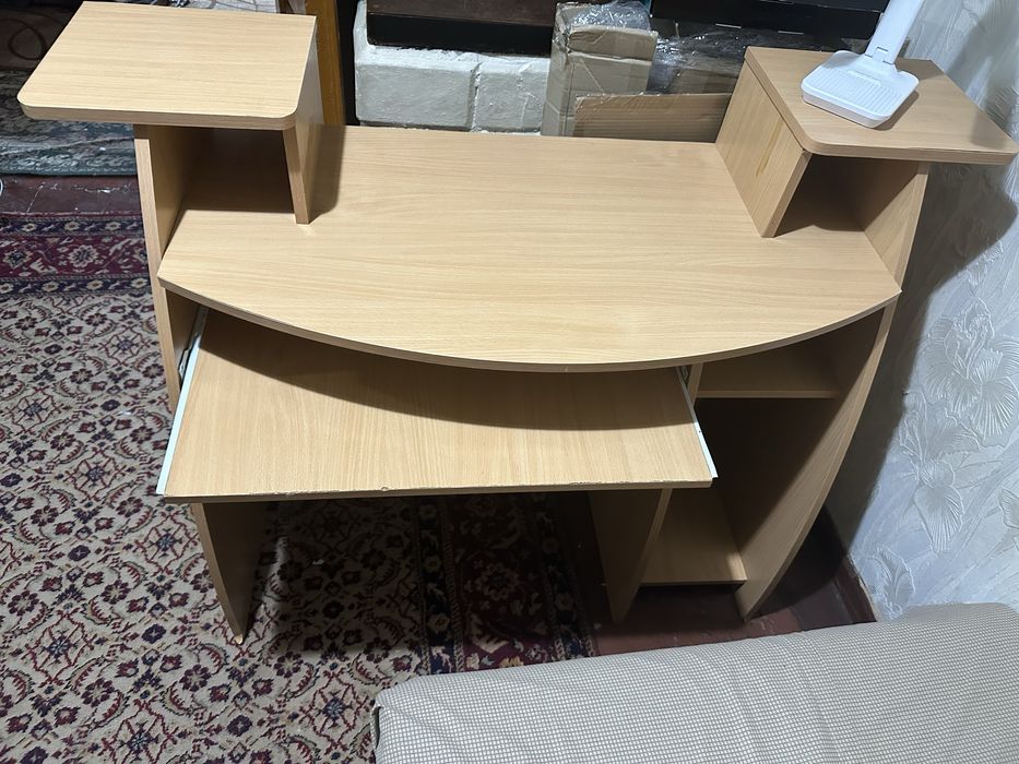 Парта/ Компьютерный стол