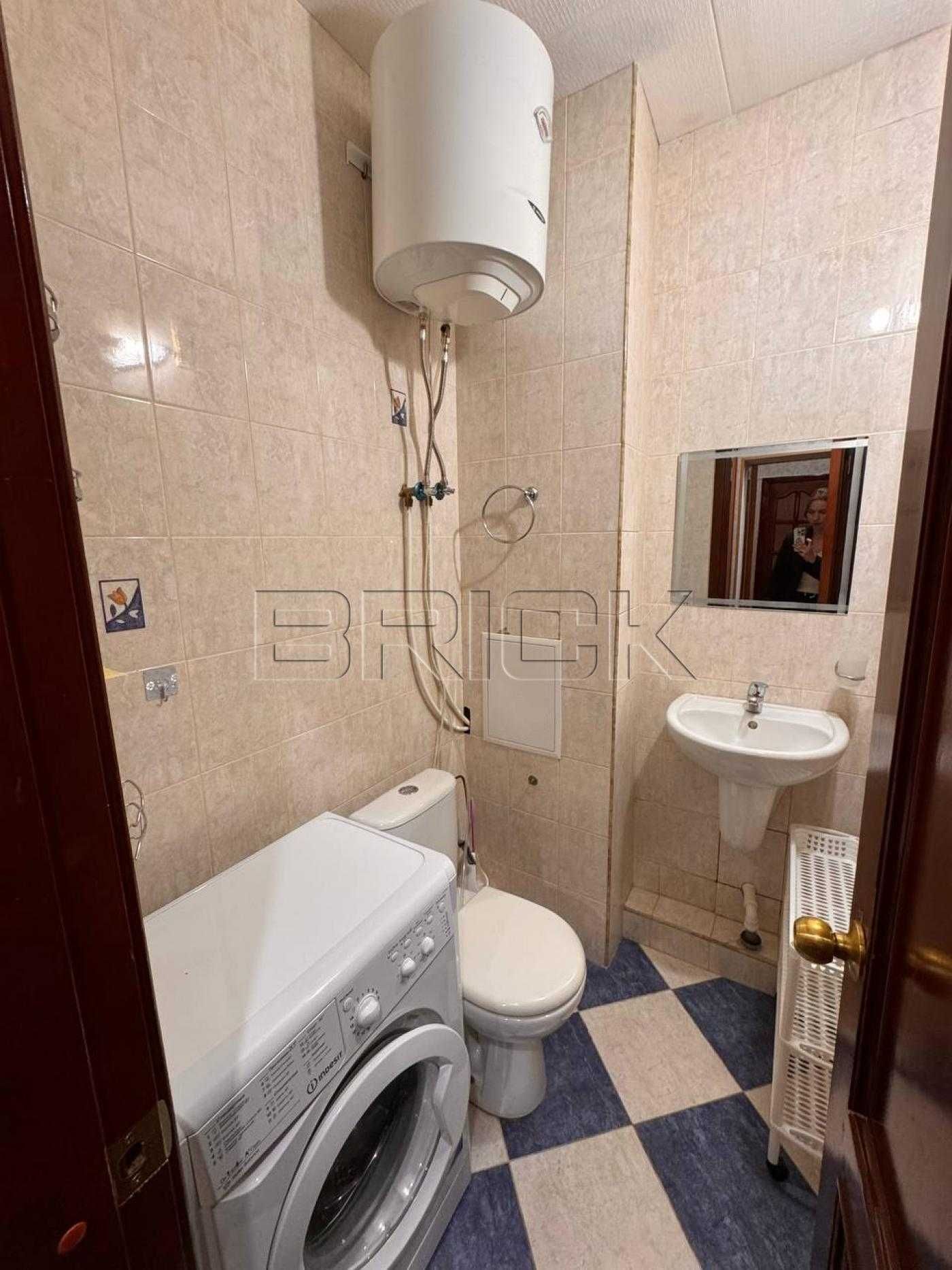 Продаж 2-к квартири / вул. Суворова 11 / 135 000 USD / 62м2