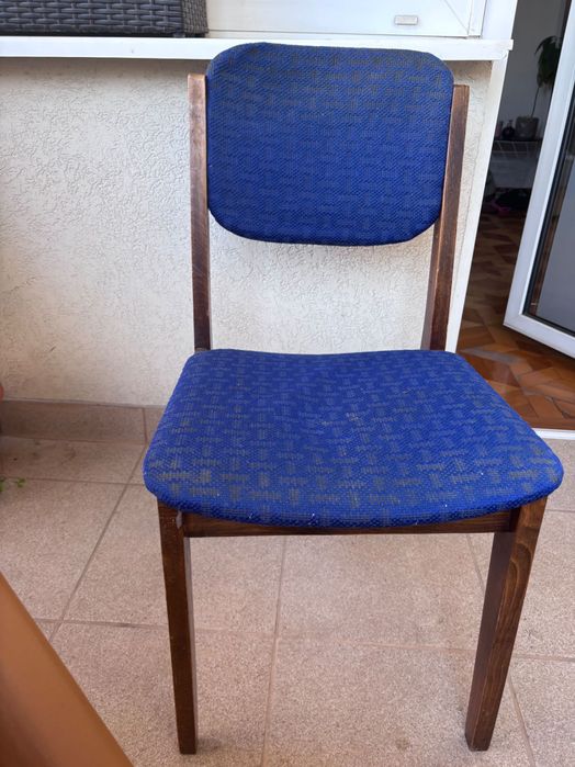 Drewniane krzesło retro vintage z oparciem