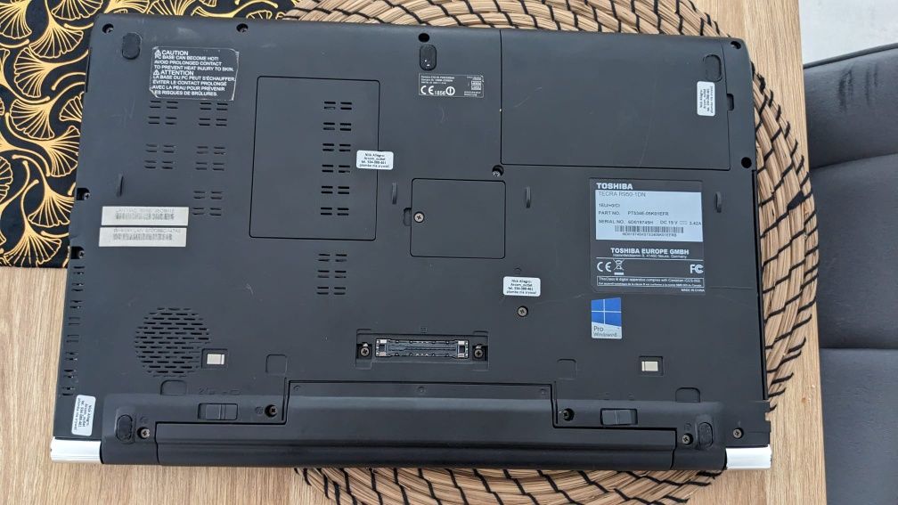 Laptop TOSHIBA Tecra R950 i5-321 0M 8/120 SSD kam