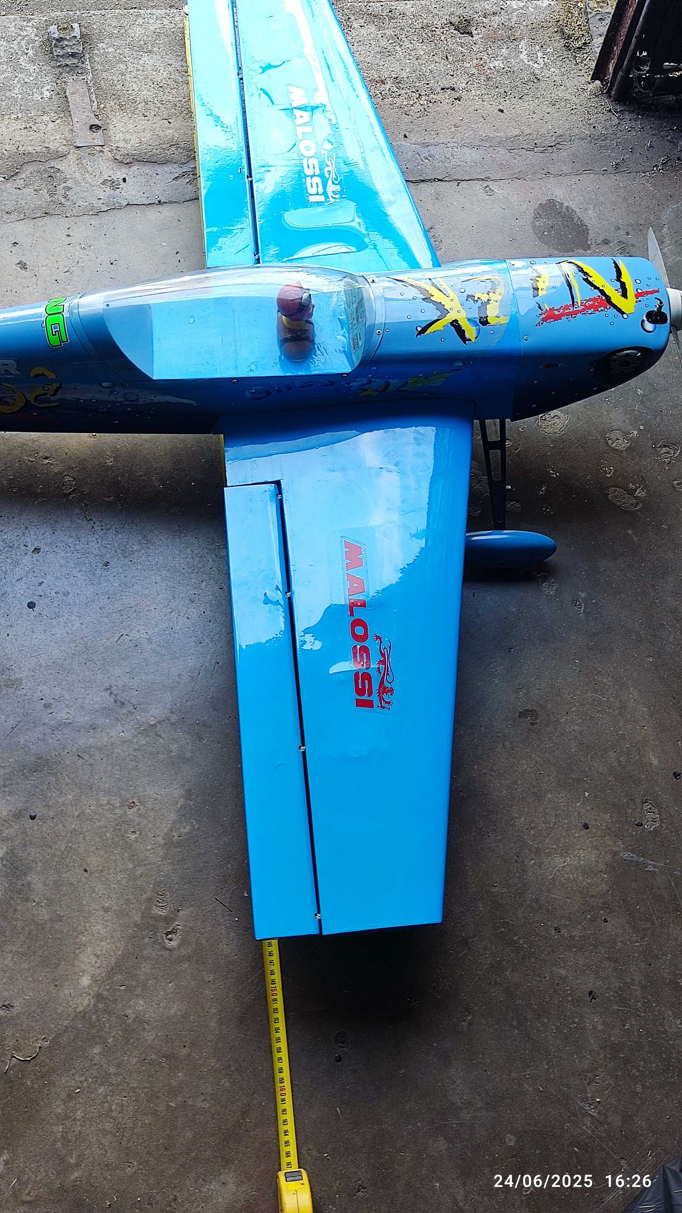 Avião a Gasolina