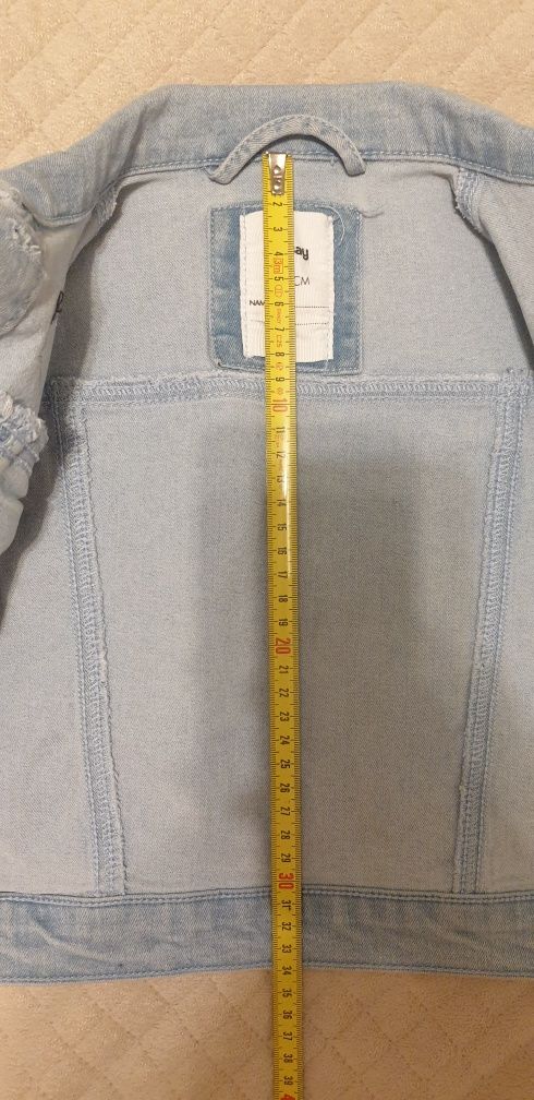 Kurtka dżinsowa rozmiar 110cm dla dziewczynki Sinsay kurteczka dżinsow