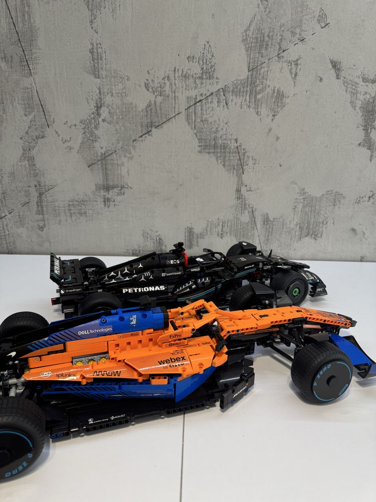 ‼️В коробці‼️ Mercedes-AMG F1 W14 та McLaren F1 (масштаб 1:8)