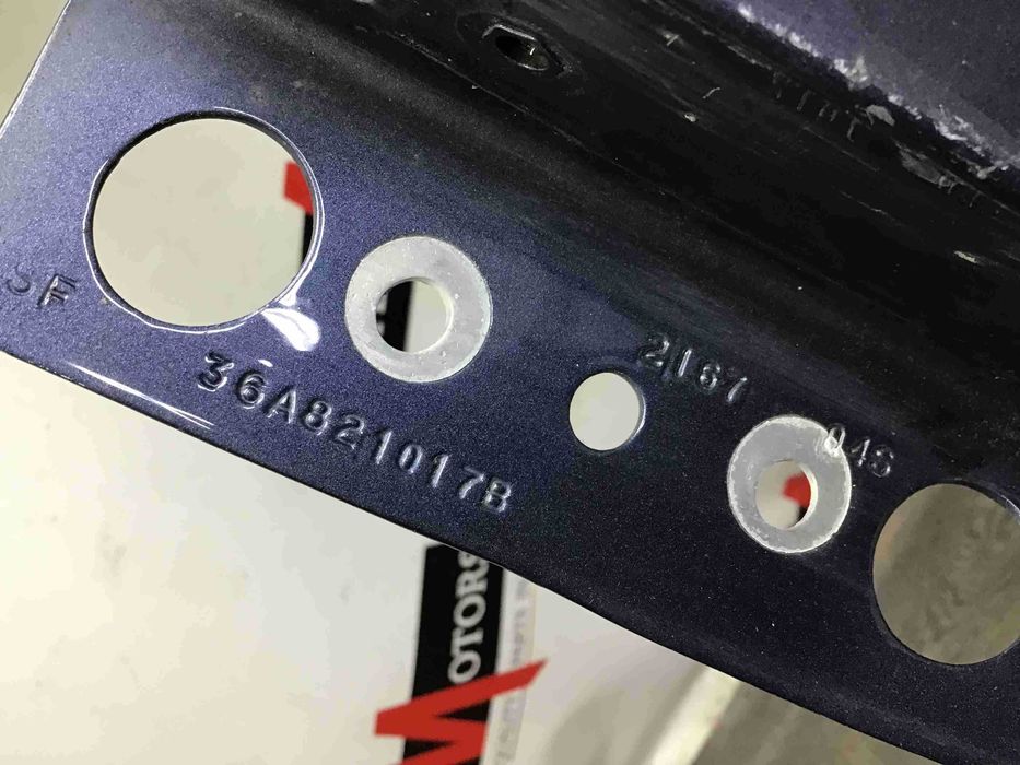 Крило переднє ліве Bentley Bentayga 36a821017b