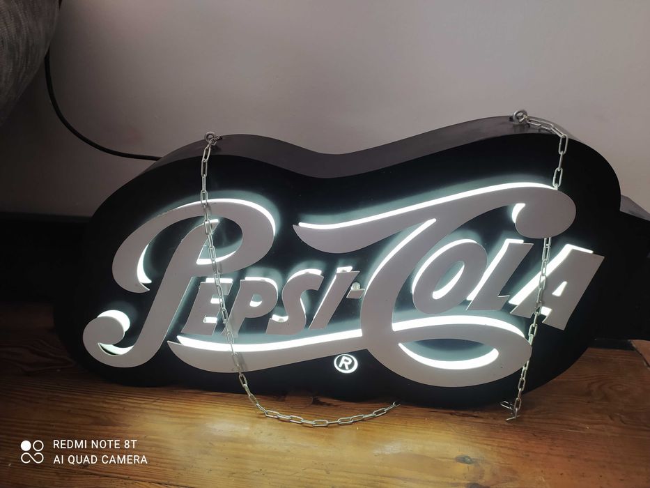 Pepsi-Cola neon świecący