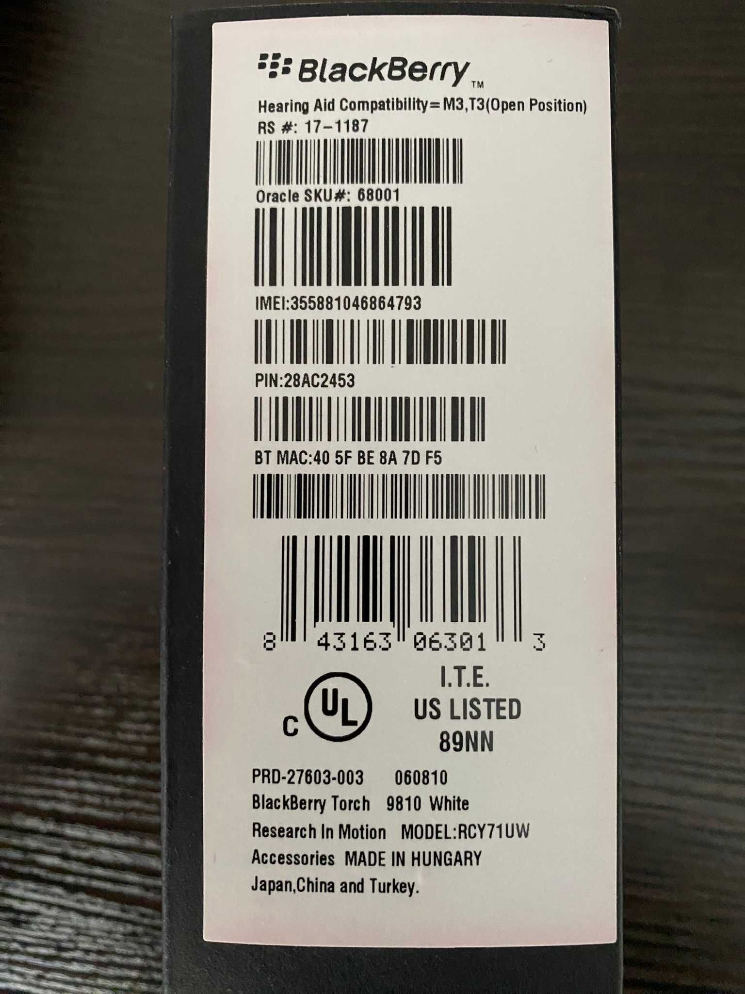 Телефон BlackBerry Torch 9810, новий