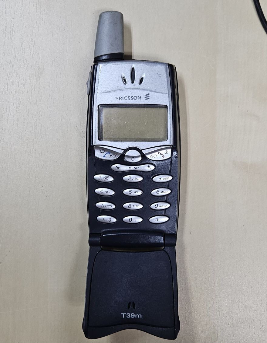 Ericsson T39m stary telefon jak T28s