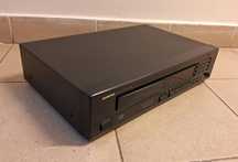 Odtwarzacz CD Onkyo DX-6930
