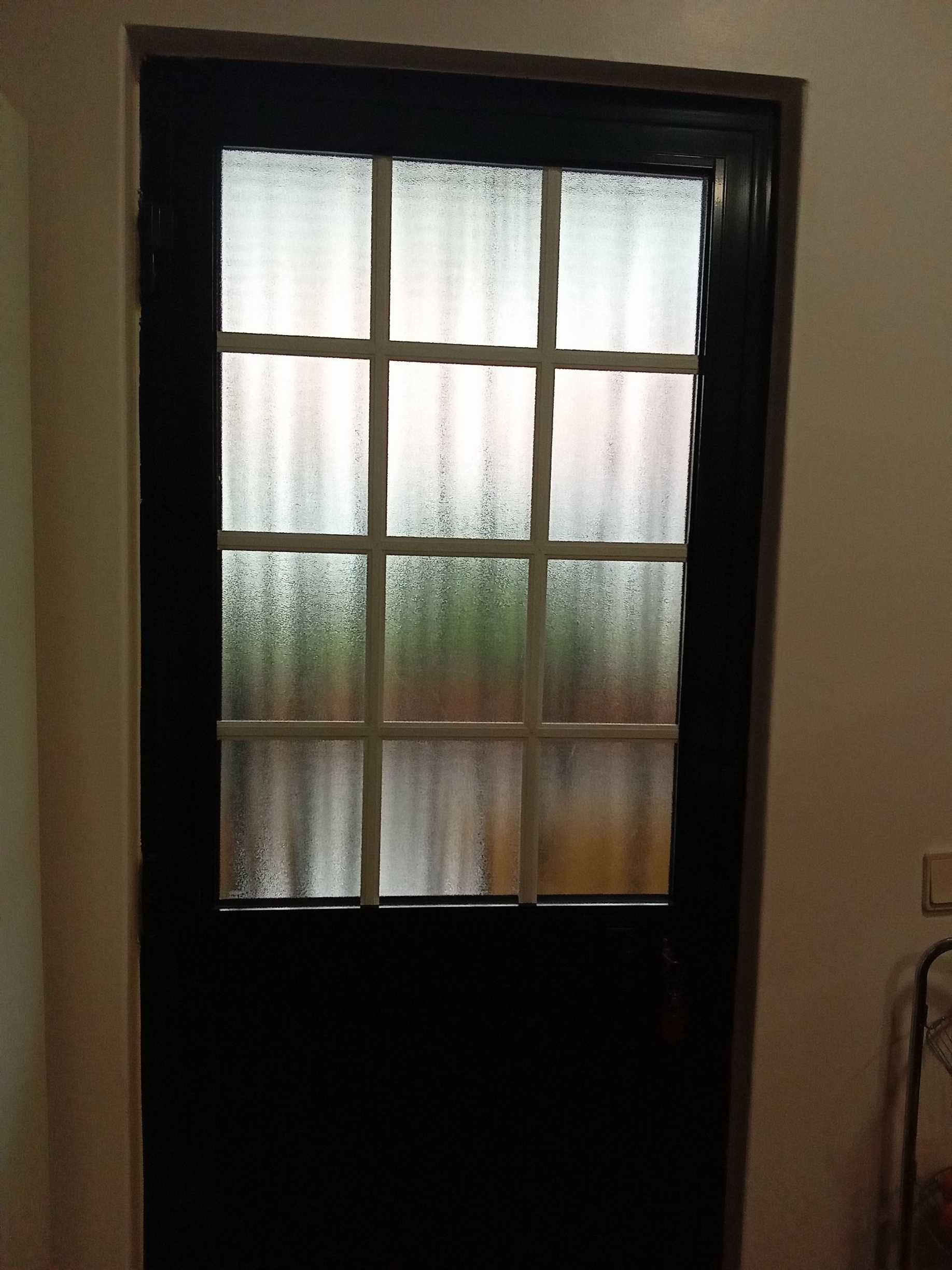 Porta exterior de aluminio verde - NOVO PREÇO.