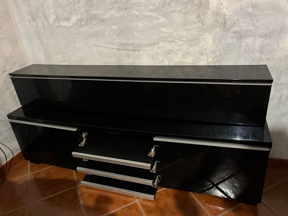 Movel de tv e modulo suspenso