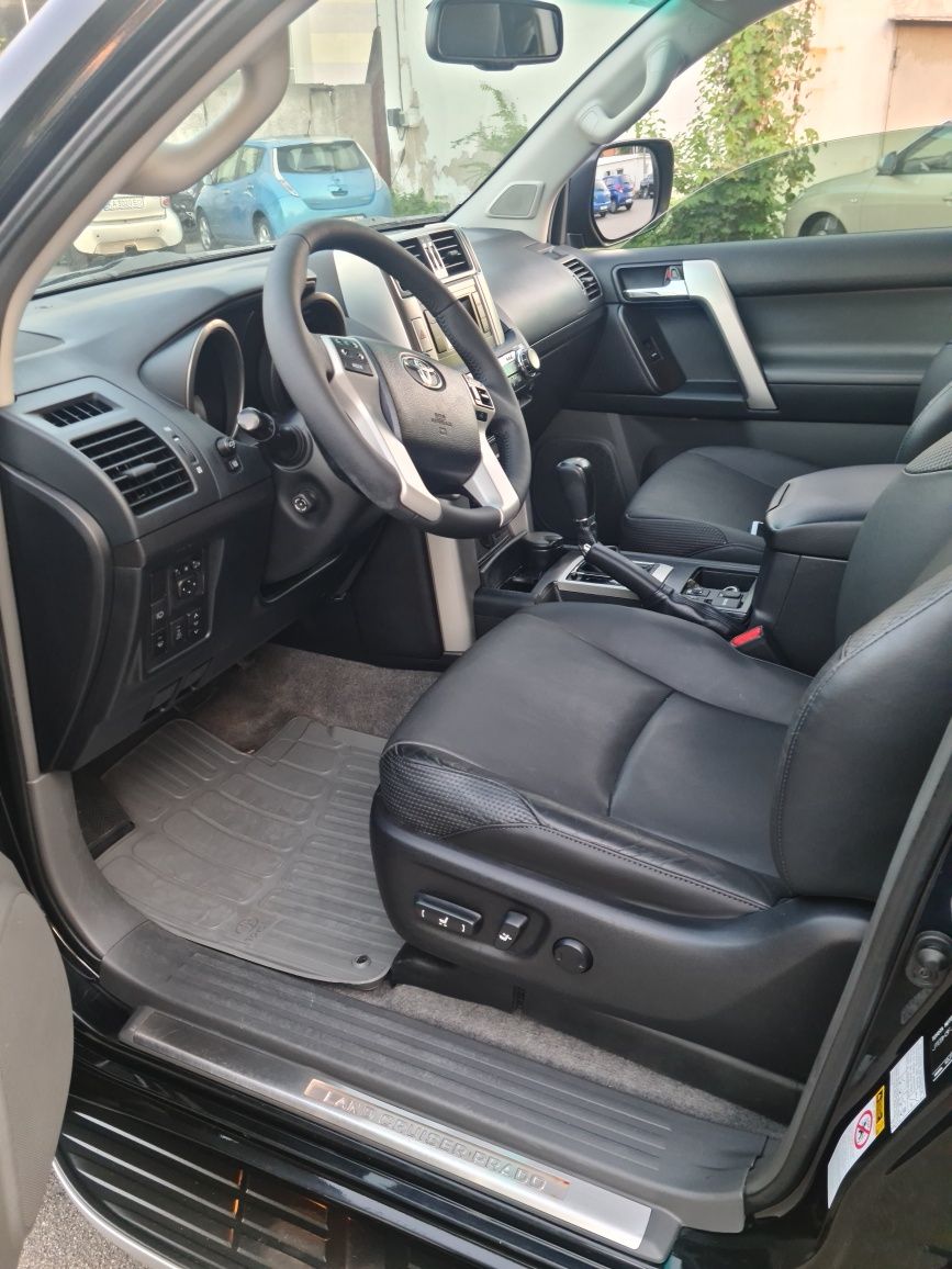 Продам Toyota LC Prado diesel 2012год