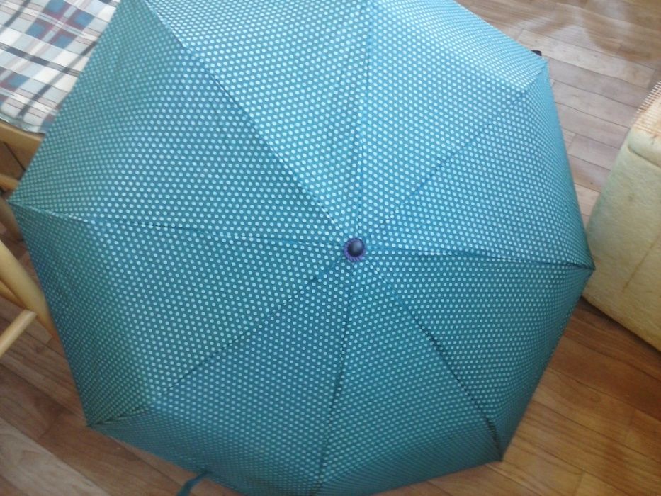 зонт б/у в отличном состоянии