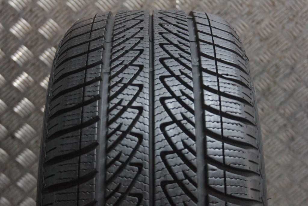 225/50/17 Goodyear UltraGrip 8 Performance 225/50 R17 98H 8mm