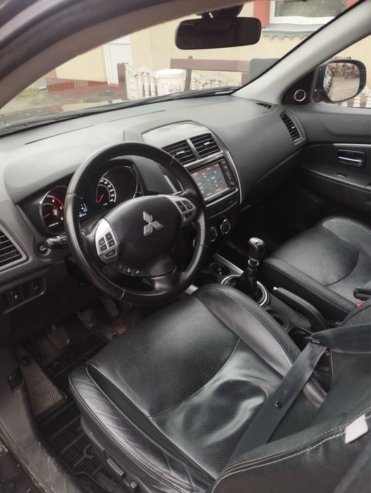 Мітсубісі аутлендер спорт