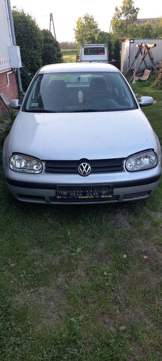 Golf IV maska pas przedni lampy czesci zderzak