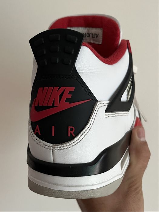 Nike Air Jordan 4 Retro Fire Red 2021