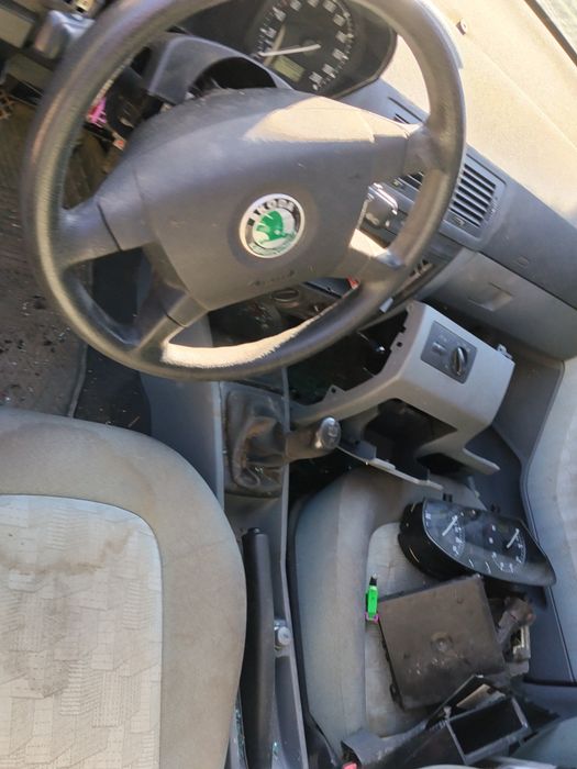 Sprzedam Skoda Fabia l części