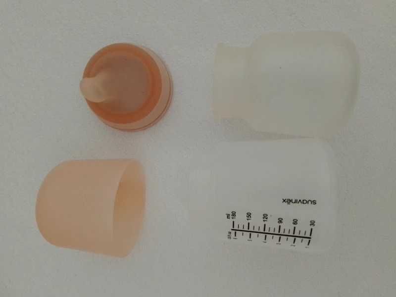 Biberão Anticólicas Suavinex com chupeta