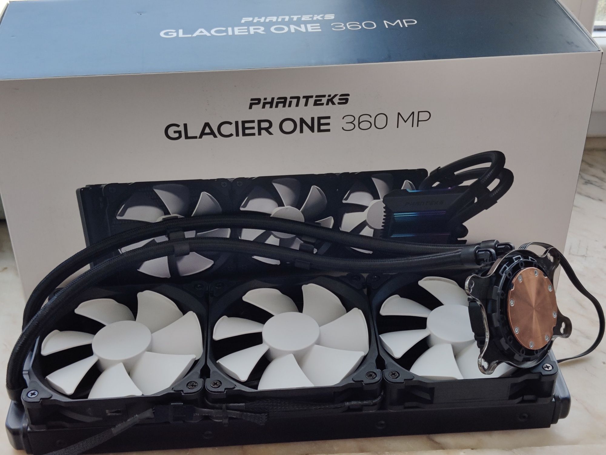 Phanteks Glacier one 360 MP - AIO cpu cooler