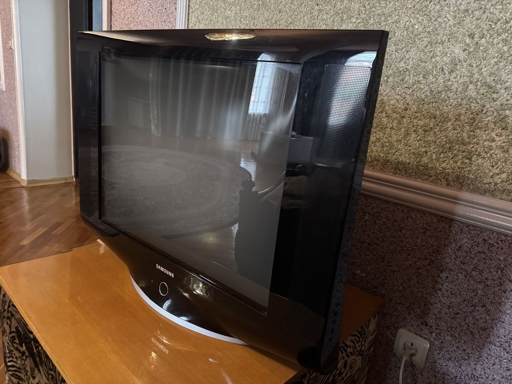 Продам телевізор Samsung CS29A730EY