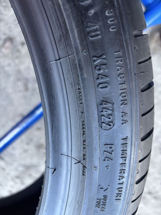 225/40/18 R18 Pirelli P Zero PZ4 літо 1 шт
