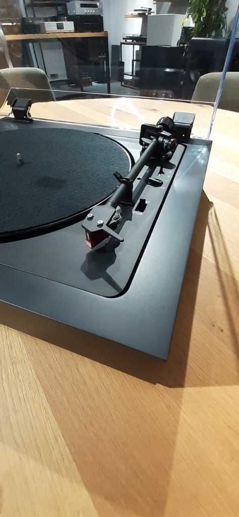 Pro-ject A2 Gramofon