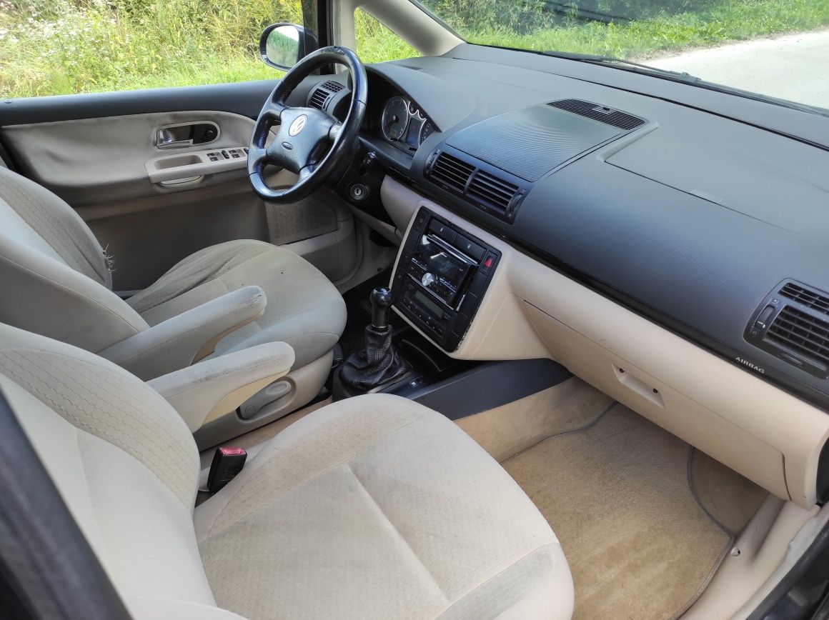 VW Sharan 1.9 TDI 2005r. 7 osób Świeży rozrząd Nowe hamulce