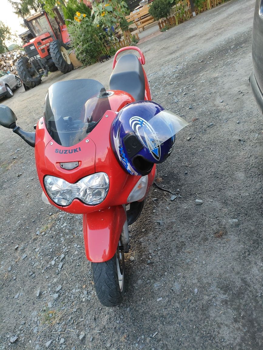 Suzuki GSX-F 600