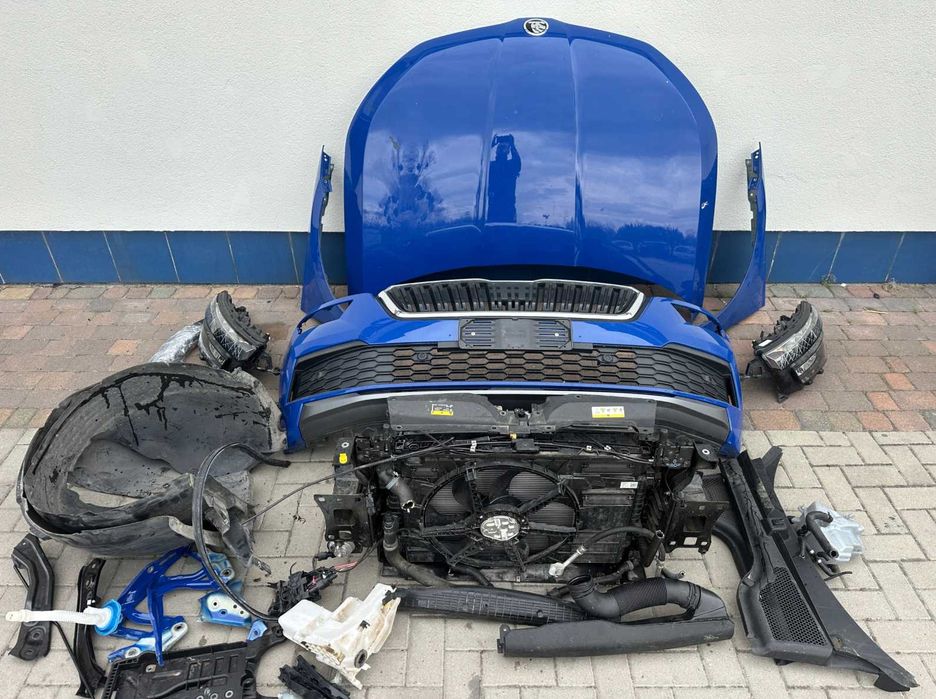 Бампер Skoda Kamiq NW1 Запчастини  Scala SuperB Yeti Octavia Karoq