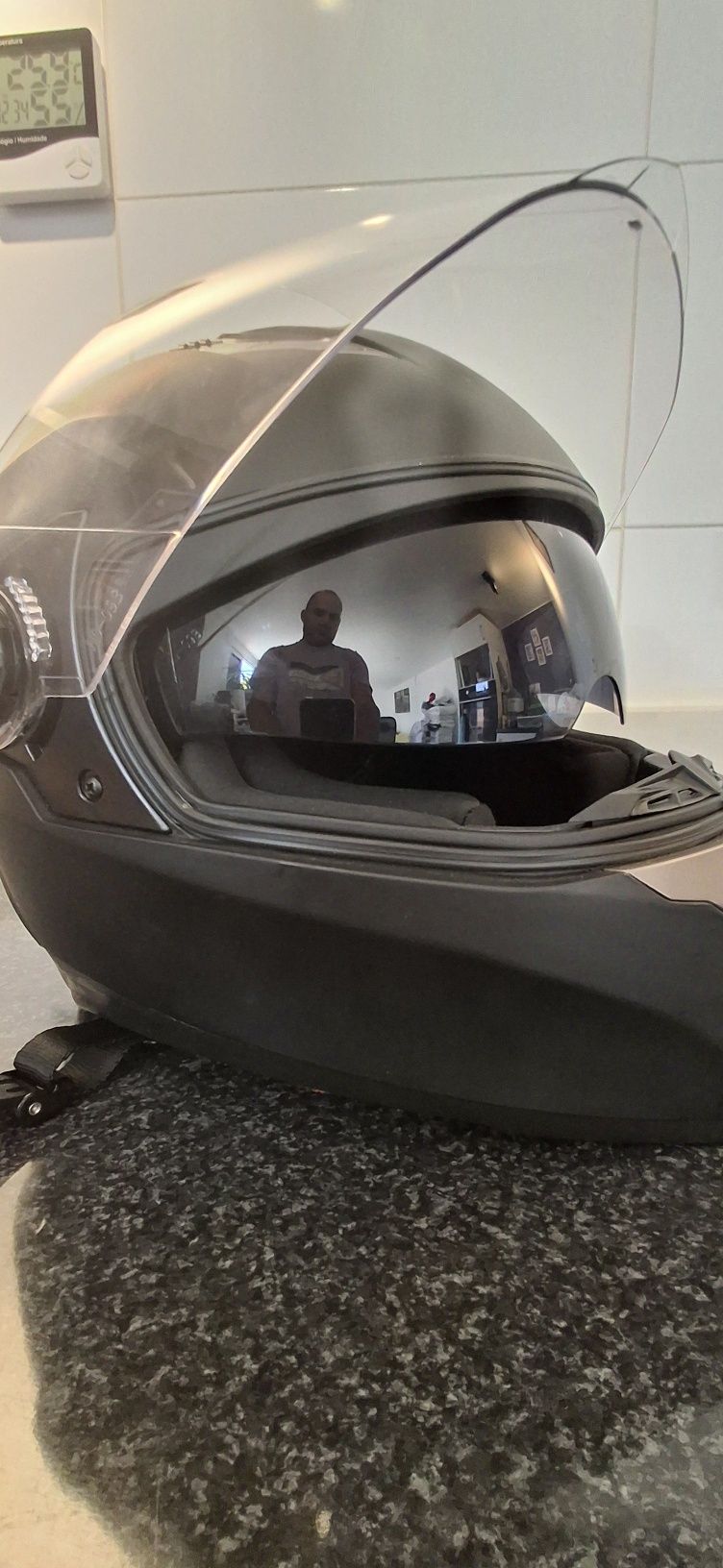 Capacete modular Mota