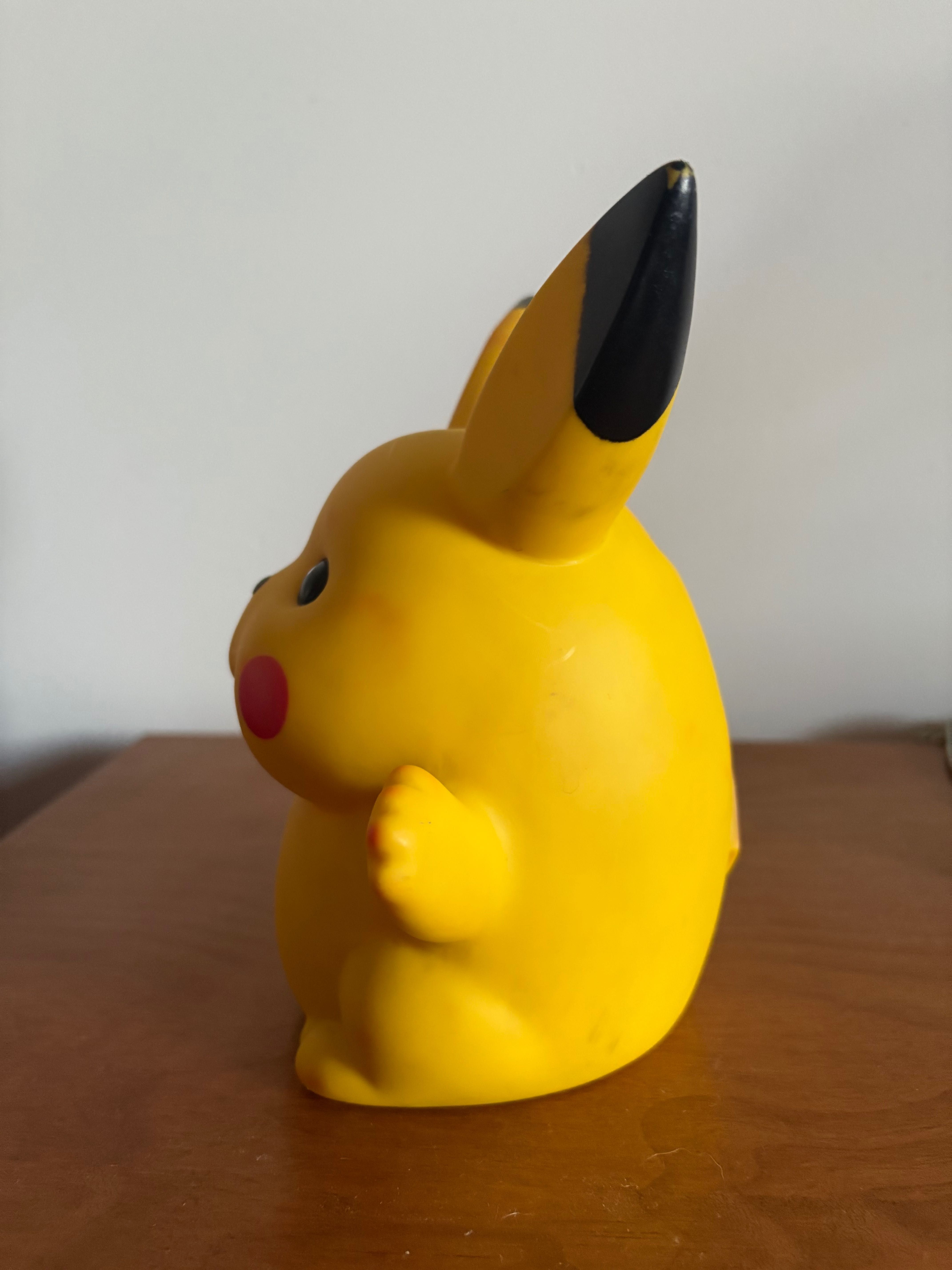 Mealheiro pikachu