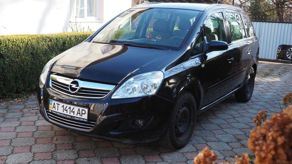 Opel Zafira B FL