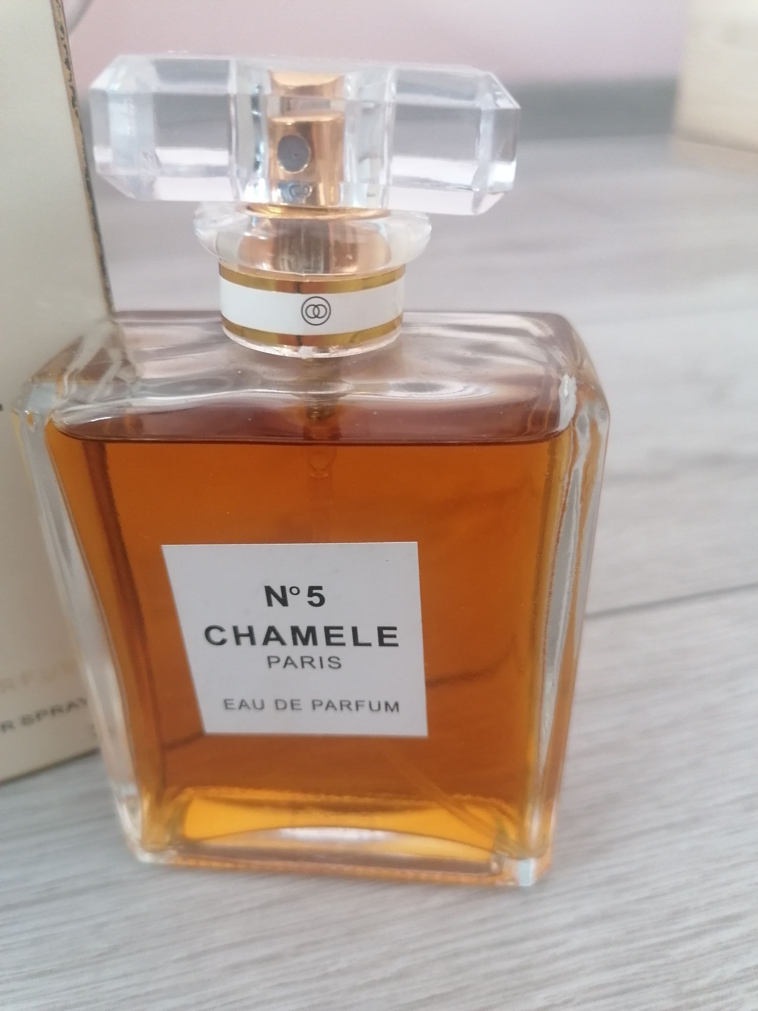 Perfum Chamele Paris