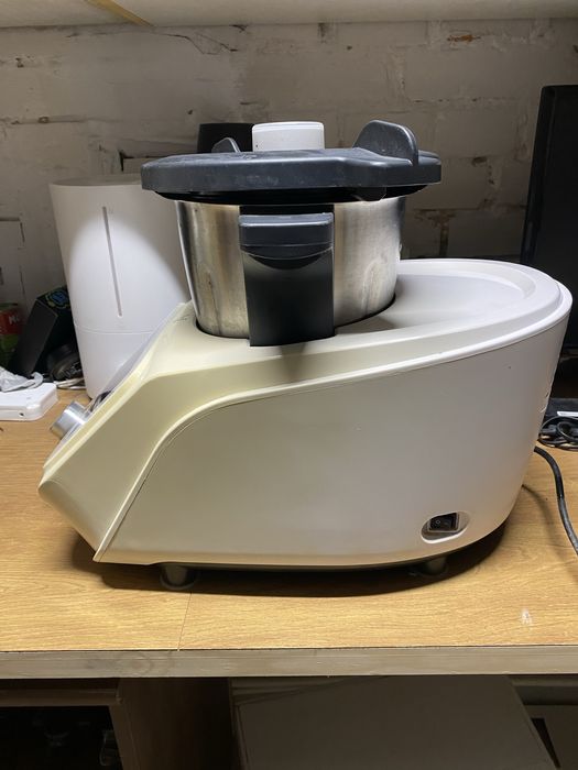 Robot kuchenny Monsieur Cuisine Connect firmy Silver Crest.