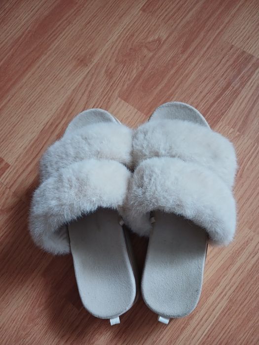 Взуття для дівчат