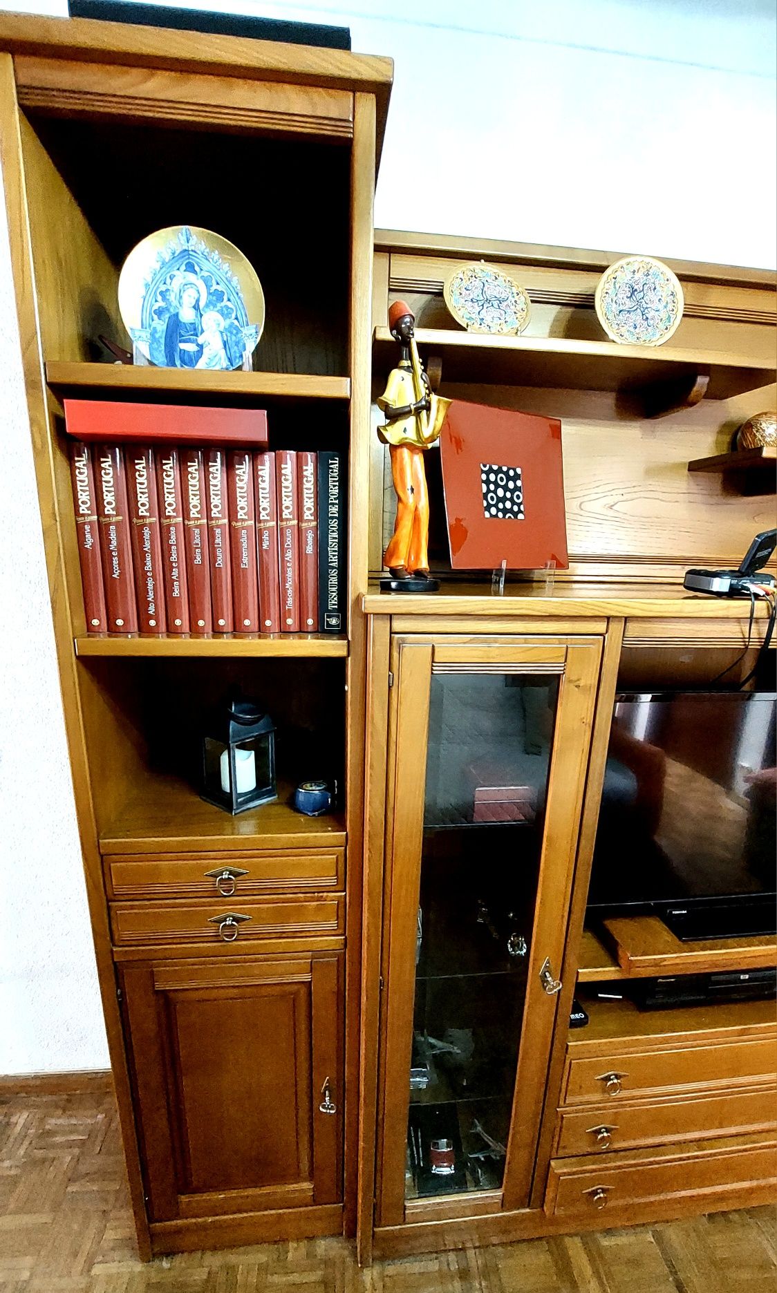 Móvel sala em madeira maciça de cerejeira
