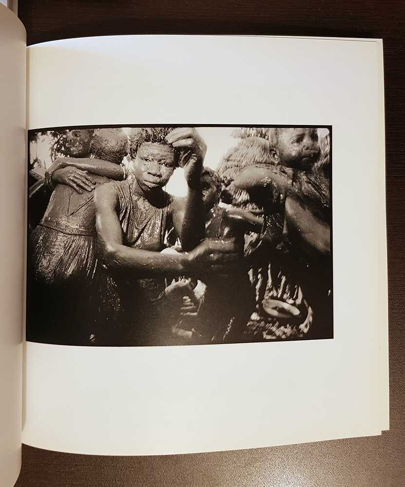 “Haiti” de Bruce Gilden 1998 (livro de fotografia)