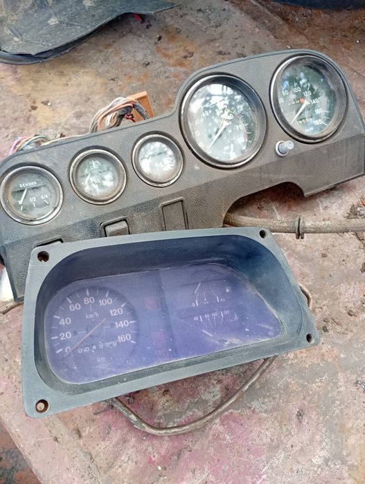 Панель приладів приборка ВАЗ 2110-2115